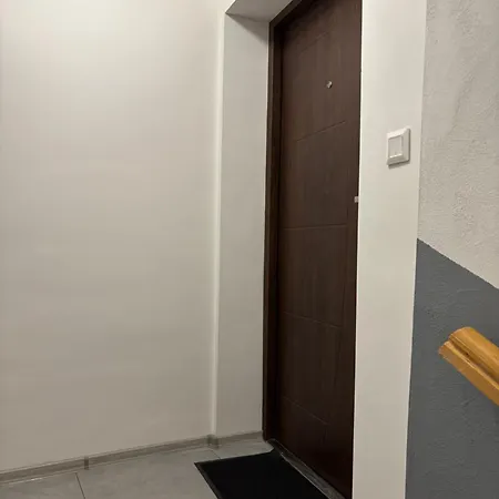 Velky Moderny V Srdci Mesta Apartament Preszów