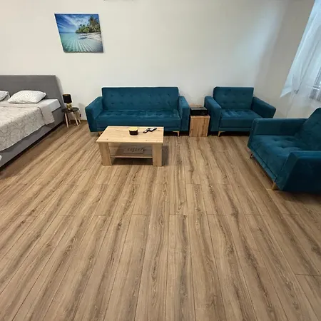 Kino & Netflix V Srdci Mesta Apartmán Prešov